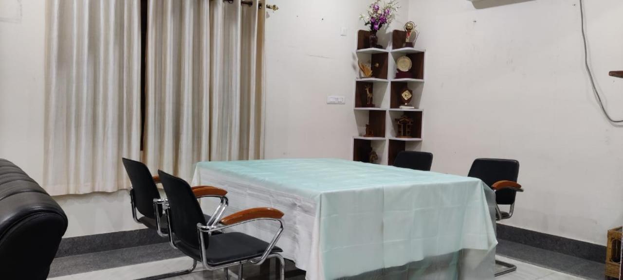 Iranyai Homestay Imphal Ngoại thất bức ảnh