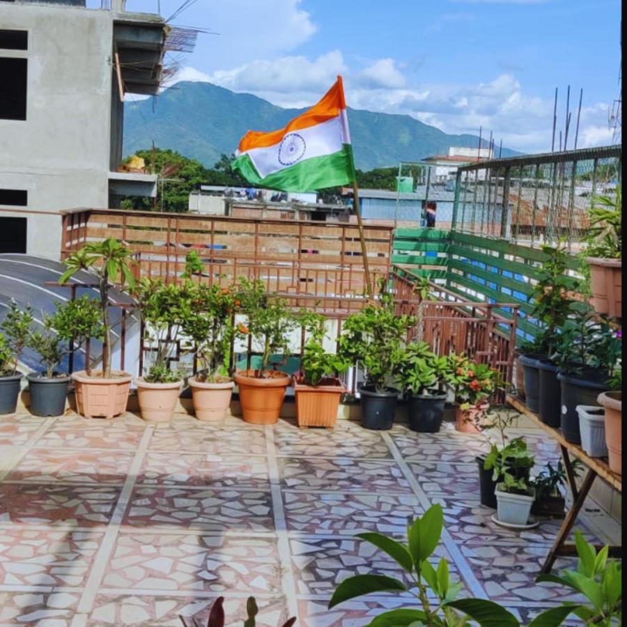 Iranyai Homestay Imphal Ngoại thất bức ảnh